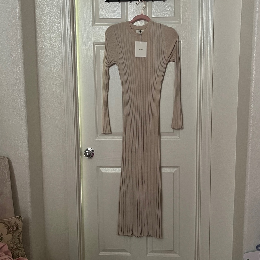 Aritzia Taupe Long Sleeve Ribbed Dress